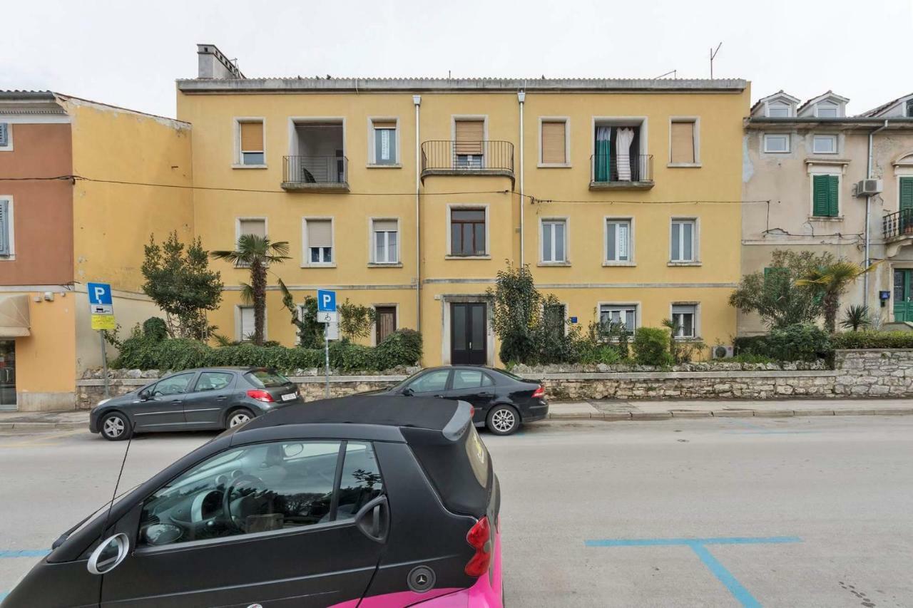 Apartment Nicol Pula Exterior photo